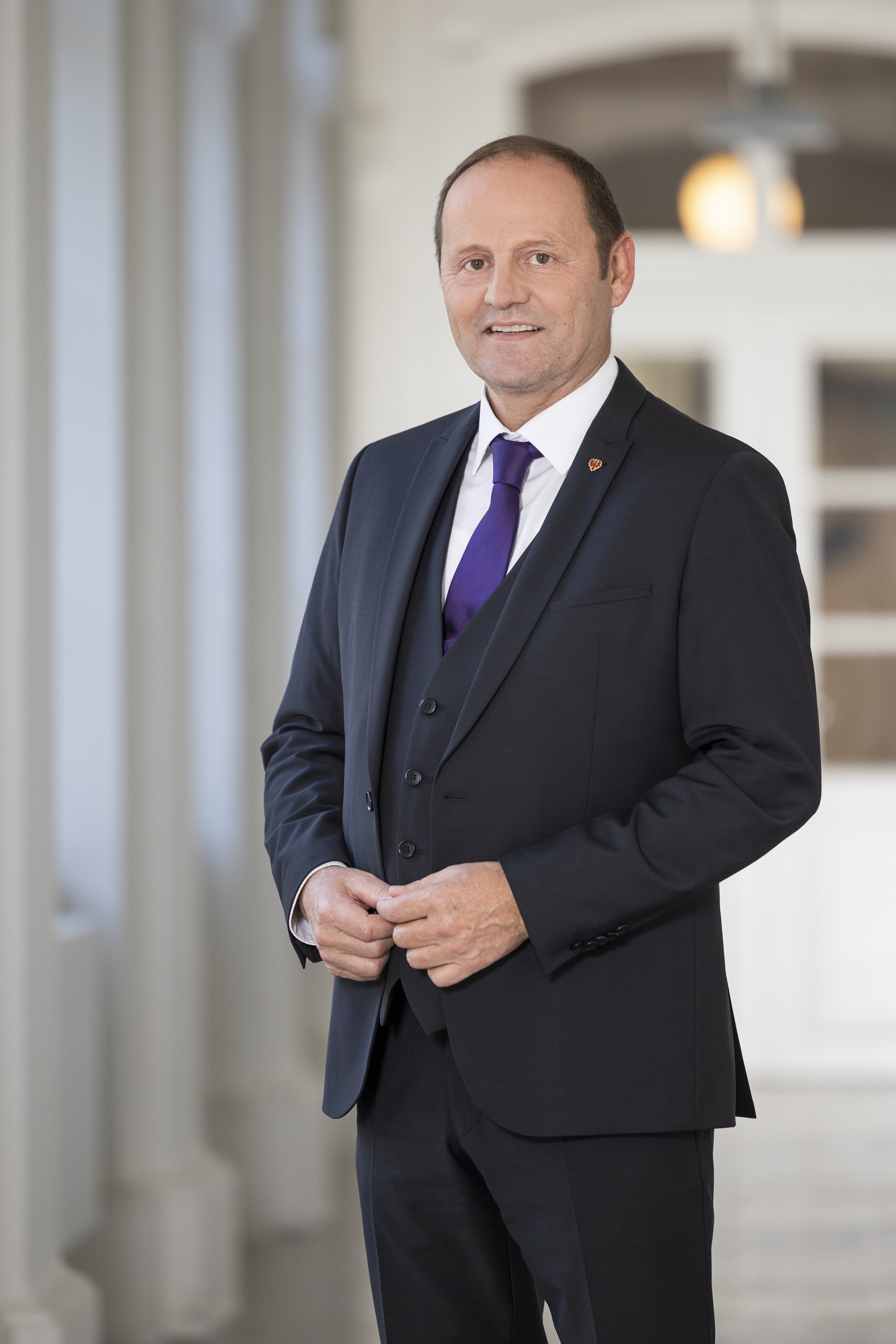 Foto vom Tiroler-Landeshauptmann-Stellvertreter Josef Geisler.